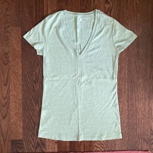 ☀️Banana Republic Everyday Tee☀️